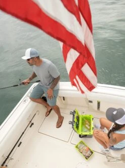 Pelican 14QT Personal Cooler - 13L|-|14QT Glacière Personnelle - 13L -Boating equipment store PLC 14QT 7E 7ELifestyle 20Dark 20Grey 20 20Green